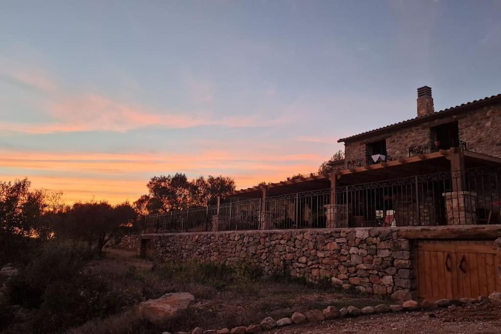 La Cueva De Miravet - Villa De Lujo En La Cima De La Montana Con Vistas Al Mar Кабанес Экстерьер фото